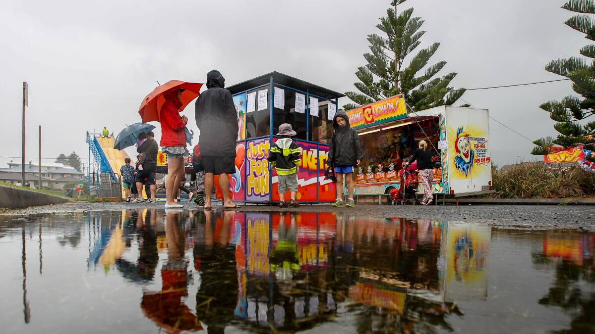 Fun at the Thirroul Seaside and Arts Festival 2014. Picture: CHRISTOPHER CHAN