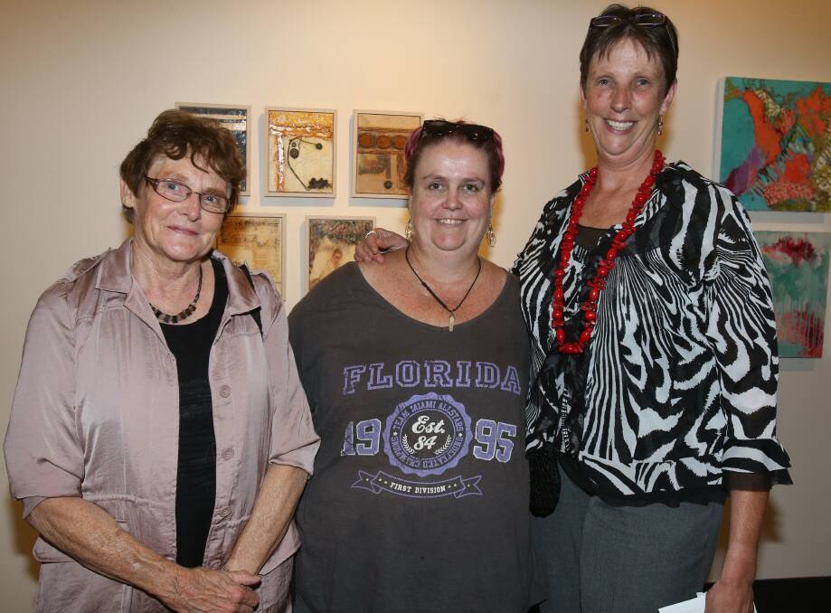 Elspeth McCombe, Bettina Purdie and Moira Kirkwood at Project Contemporary Artspace.
