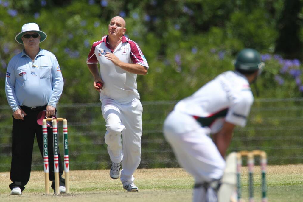 Delivery: Wollongong’s Shane Fanning runs in to bowl against Corrimal last Saturday. Wollongong are second last and face a key match away to Northern Districts in round six.