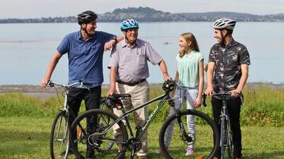 Paul, Ted, Sophie and Jordan Bartlett had more than 750 people join them for the 2014 ride around Lake Illawarra for homeless.Picture: GREG ELLIS 