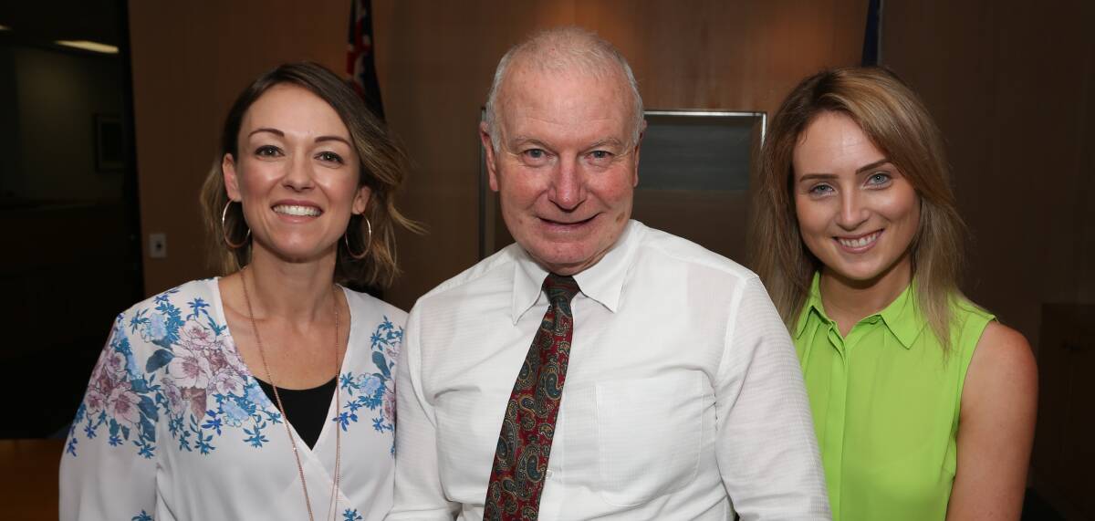 Invitation: Lisa Burling, Lord Mayor Gordon Bradbery and Tabitha Galvin are inviting Richard Branson to Wollongong. Picture: Greg Ellis.
