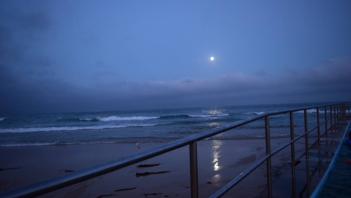 HOT NIGHT: Ken Moore's shot of Woonona Beach. Send your image to letters @illawarramercury.com.au or tag via @illawarramerc.