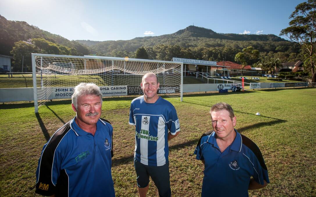 ON THE UP: Tarrawanna coach Peter Willis with Scott Chipperfield and youth grade coach Steve Lettuce. Picture: Adam McLean.