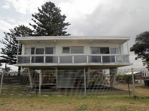 Demolition debate over Warilla beach house