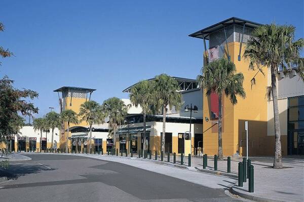 An artist's impression of what the Kembla Grange factory outlet would look like.