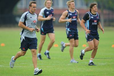 Matt Shirvington, pictured training with the Waratahs, will give the Dragons sprinting tips.