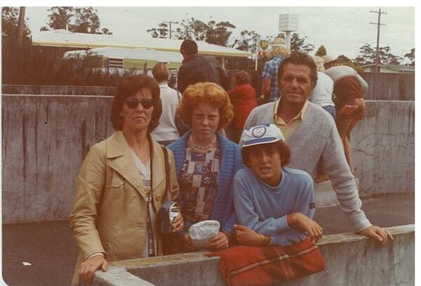 Kay, aged 13, with her mum, dad and brother. Source: NSW POLICE