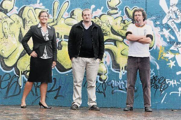Centacare Family Services Personal Support Program assistant manager Eva Fraticelli, IRIS senior social researcher Scott Burrows and Wollongong Youth Services youth development worker Matt Ball tackle the problem. Picture: SYLVIA LIBER