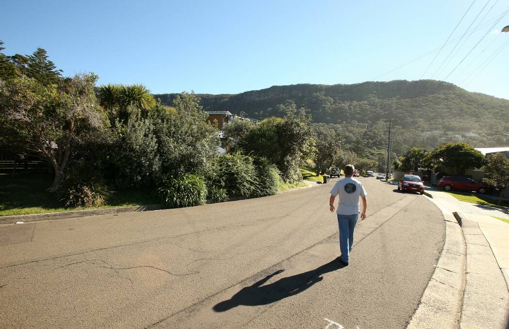 Paterson Road is Coalcliff’s only residential street off the main road of Lawrence Hargrave Drive.