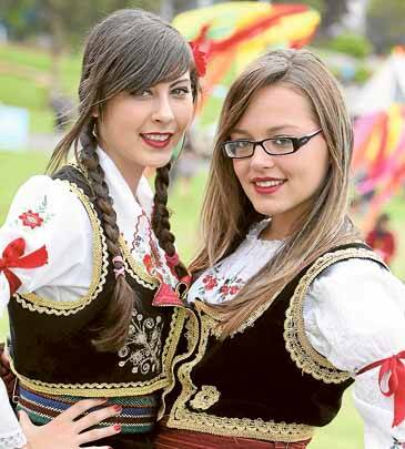 Danijela Petkovic, 17, and Dijana Kovacevic, 15, wore traditional Serbian costumes.