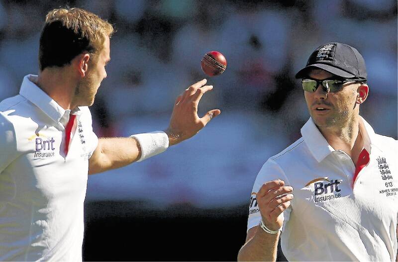 England's James Anderson, right, and Stuart Broad combined well during the second day of the Fourth Test at the MCG yesterday. Picture: REUTERS