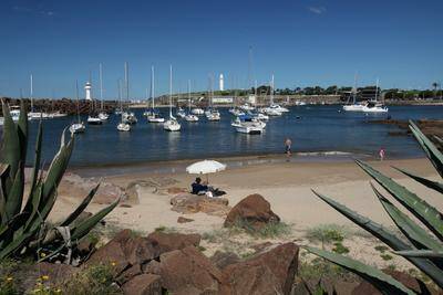 Planning Minister Tony Kelly has been urged to formally approve the heritage listing of Wollongong Harbour.