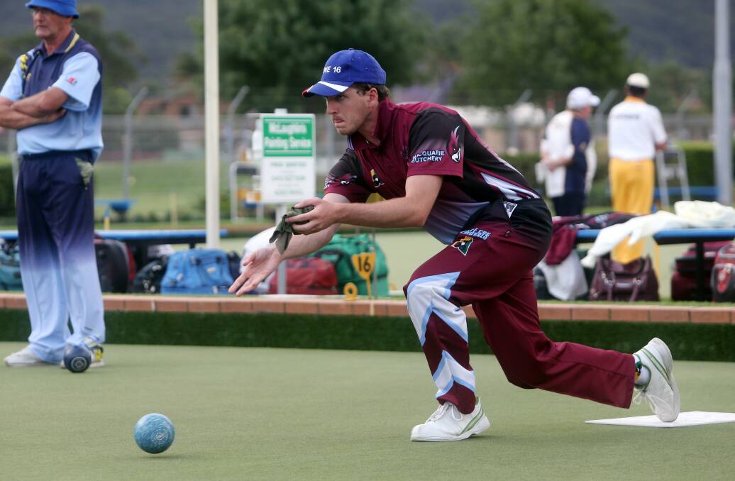 Albion Park skip Chris McLay in action during his club's victory .Picture: ROBERT PEET