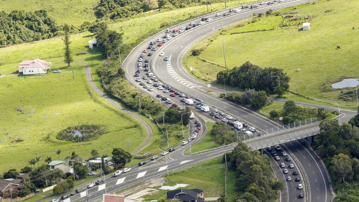 Heavy traffic on the Princes Highway at the Kiama Bends. Picture CHRISTOPHER CHAN