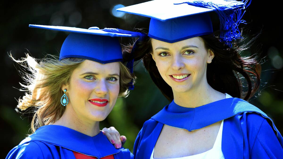 Hannah Walker and Elise Perger are winners of the Faculty of Science, Medicine and Health medal.Picture: ORLANDO CHIODO