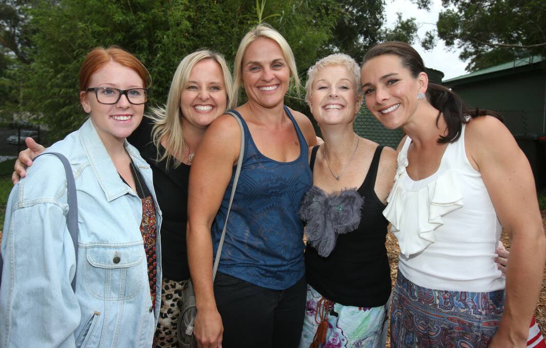 Chelsea Williams, Nicole Skeers, Nikki Langford, Melissa Williams and Rachel Batchelor at the Botanic Garden.