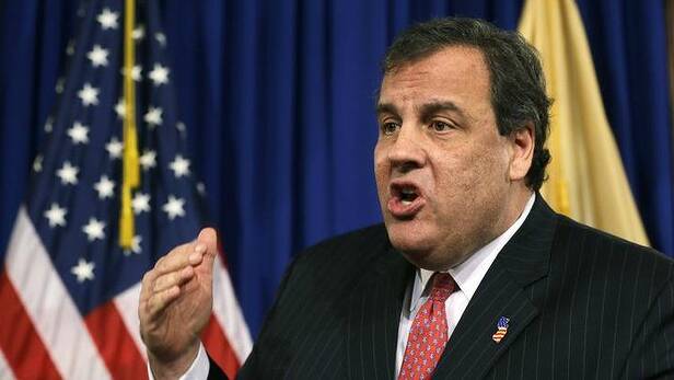 New Jersey Governor Chris Christie apologises during a press conference for the actions of his staff that led to traffic chaos.
