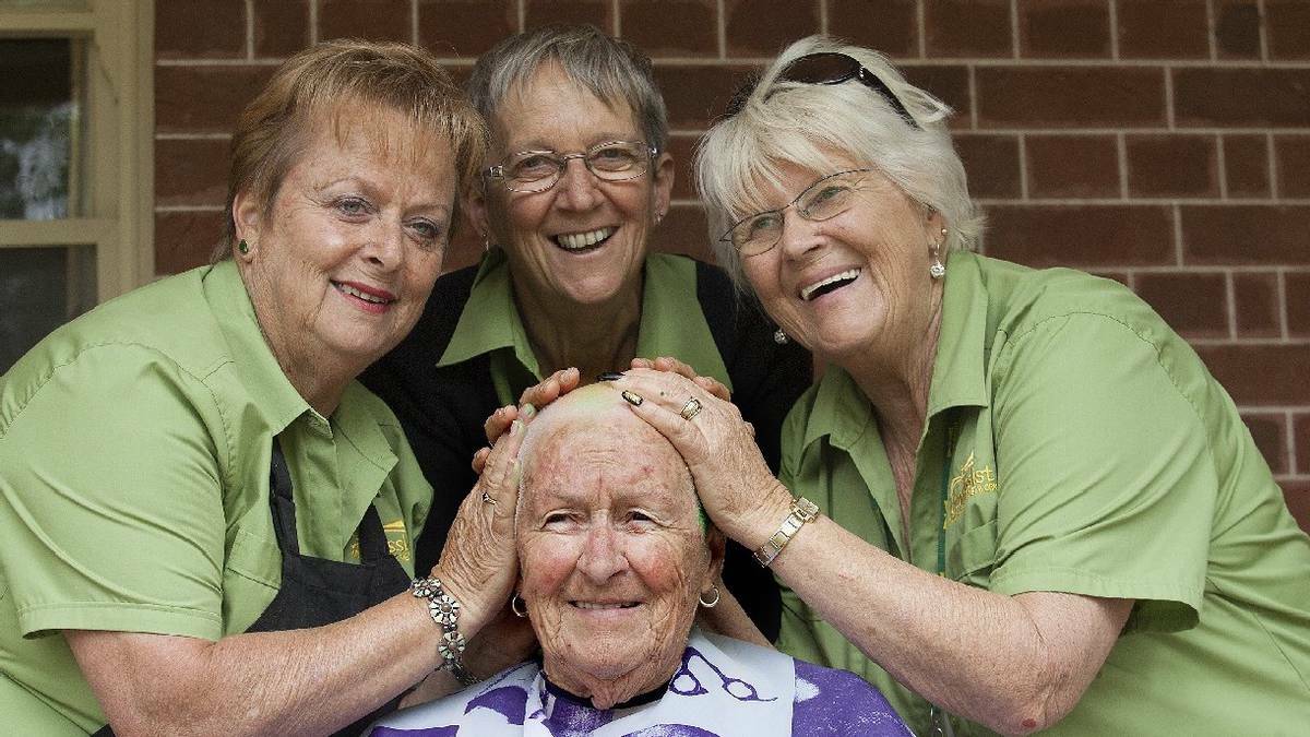 Shirley Watson, 72, braves the clippers and raises more than $6000 for Bega Valley Can Assist by having her head shaved.