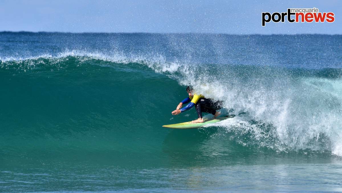 Postcard conditions for surfing at Port Macquarie  (PORT MACQUARIE NEWS) 