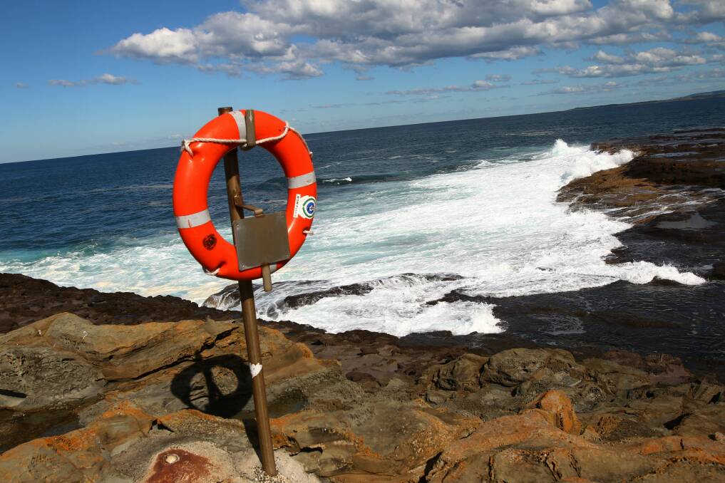 An angel ring at Honeycomb Rocks, Port Kembla, where a man drowned after being washed off rocks. Picture: KEN ROBERTSON 