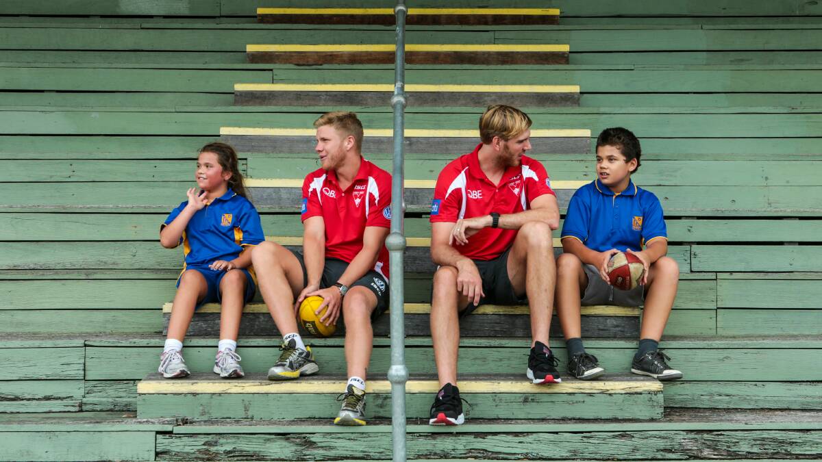 Tia Laveta, Daniel Hannebery, Lewis Roberts-Thomson and Blaine Laveta at Figtree Oval on Monday. Picture: ADAM McLEAN