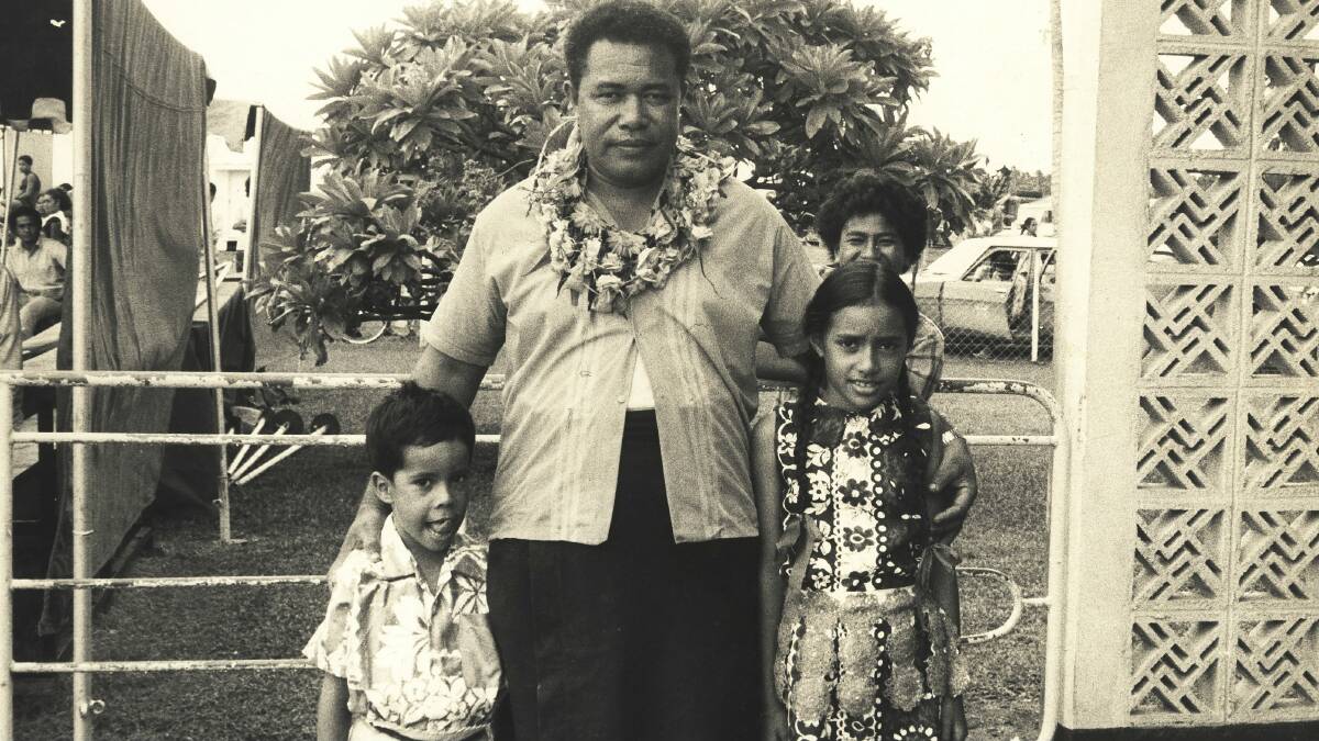 Dr Lotte Latukefu with her family in Tonga in 1975. 