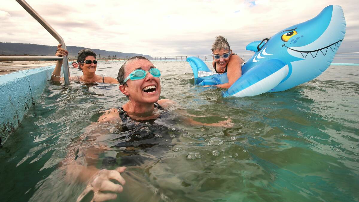  Ann Paul (left), Narelle Crux and Lucy Healy on their mascot Snappy the Shark.Picture: KIRK GILMOUR