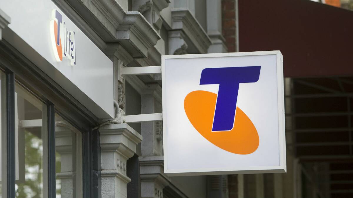 Telstra begins to restore service after blackout