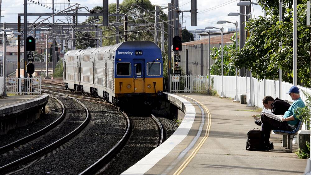 The Wollongong to Sydney journey is one of the slowest in the country, a transport expert has said. 