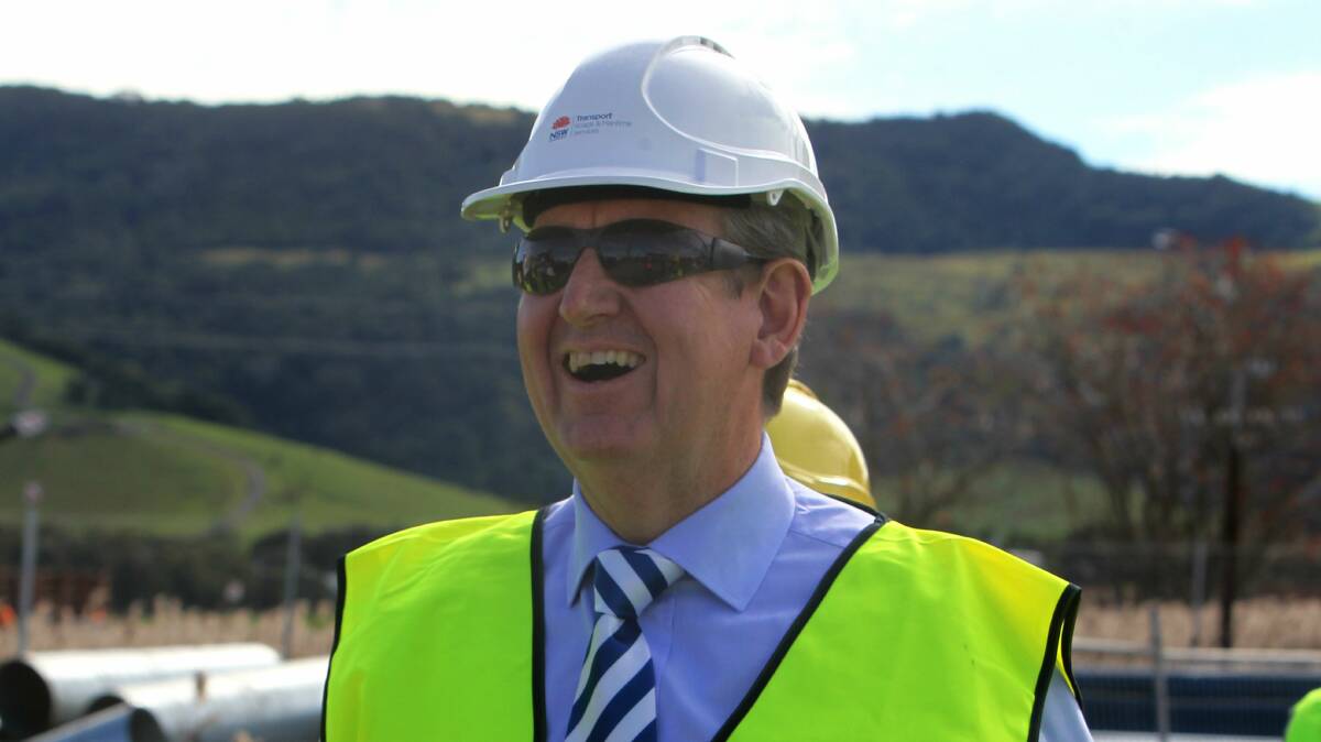 Premier Barry O’Farrell visits roadworks on the Princes Highway at Gerringong yesterday. Pictures: GREG TOTMAN