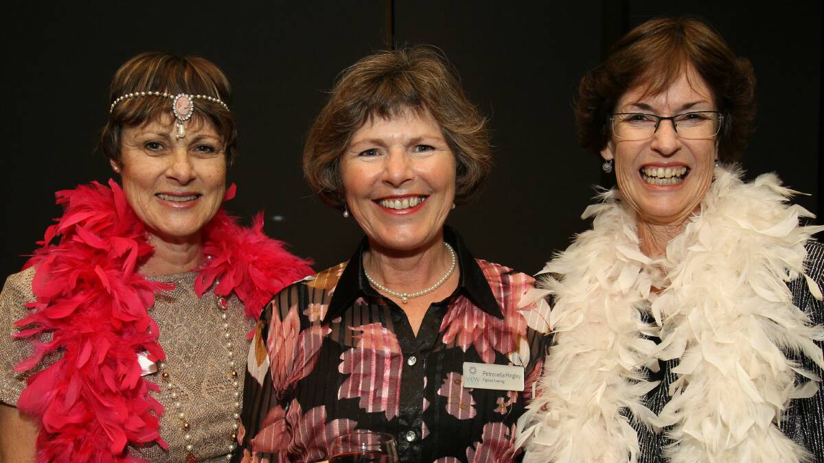 Edith Hulm, Petronella Hingley and Fran Thornton at Wollongong Golf Club.