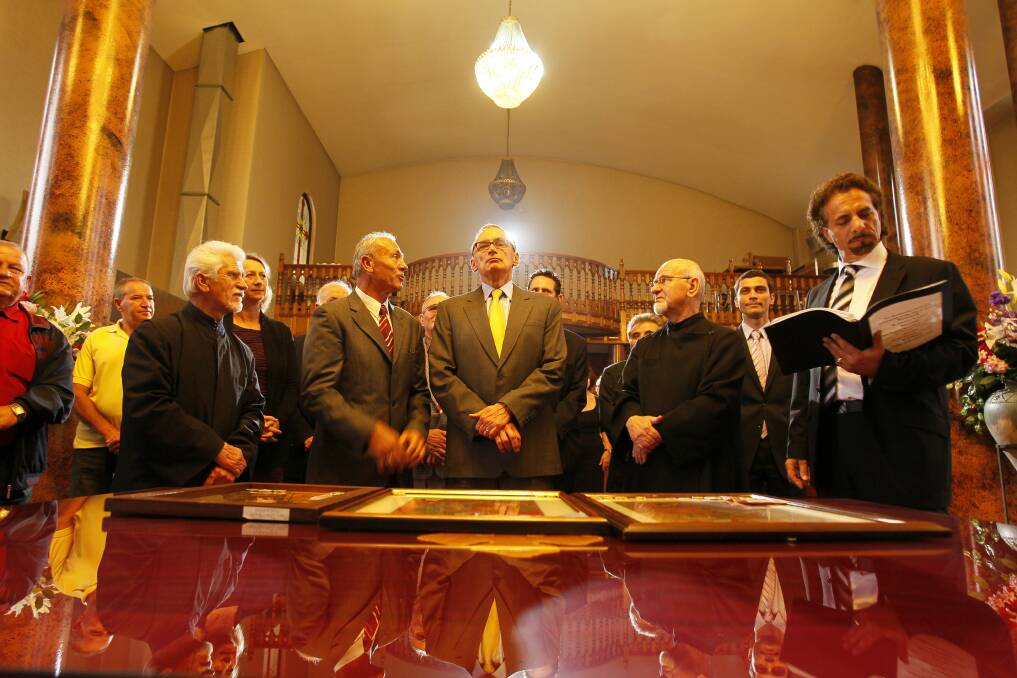 Foreign Affairs Minister Bob Carr tours the Macedonian Orthodox St Dimitrija Solunski church in Stewart Street, Wollongong. Pictures: DAVE TEASE