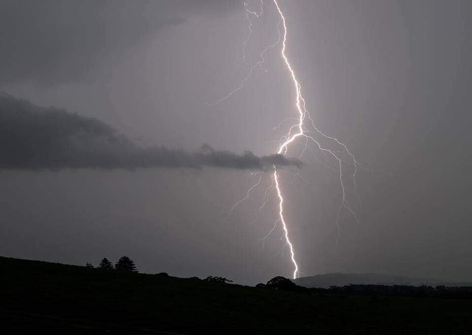 Lightning in Gerringong. Picture: IAN MILLS