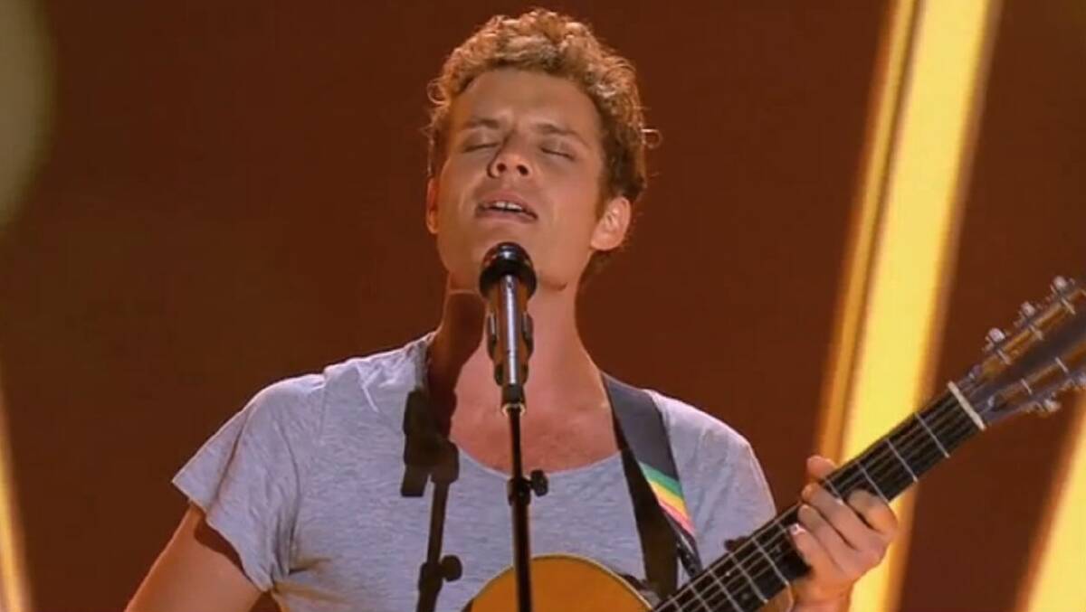 Danny Ross performing on The Voice.