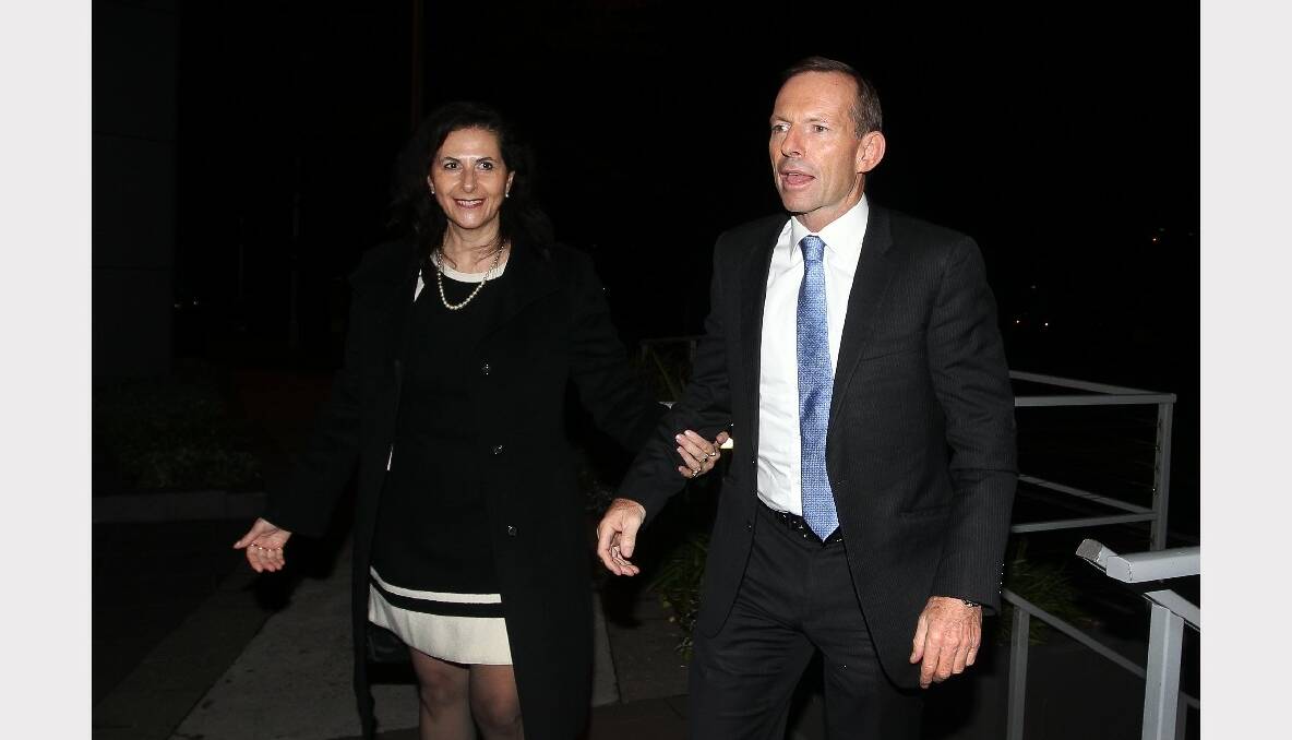 PHOTOS: Tongue-tied Tony Abbott in Wollongong