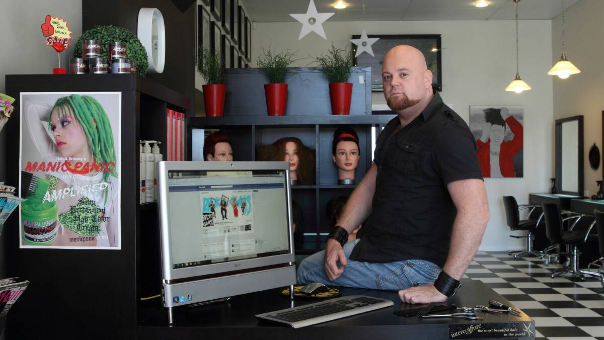 Port Kembla businessman Kevin Crane took a year  to get the internet connected. Picture: ANDY ZAKELI