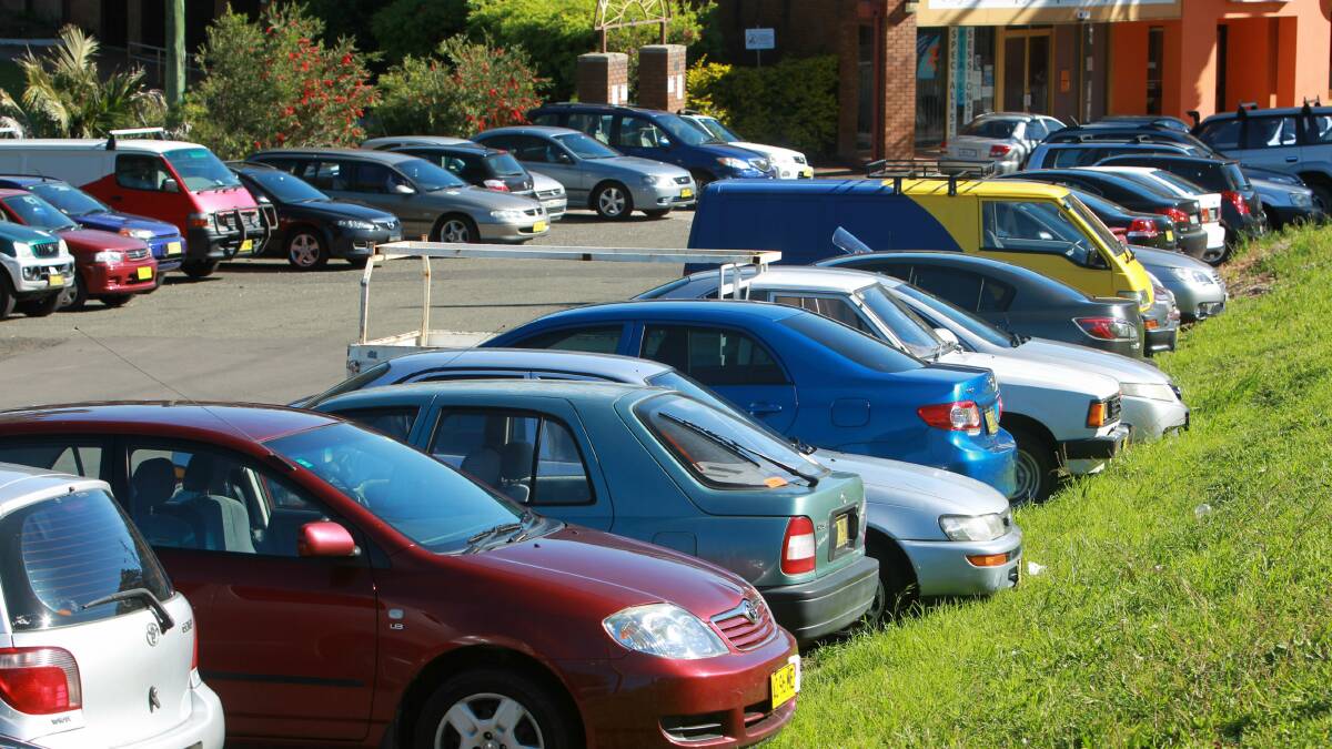 The commuter car park at Thirroul station was at capacity on Thursday. Pictures: GREG TOTMAN