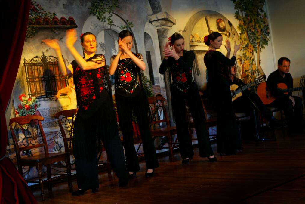 The Wollongong Spanish Club hots up with flamenco dancing as part of Una Noche Flamenco for Viva la Gong.