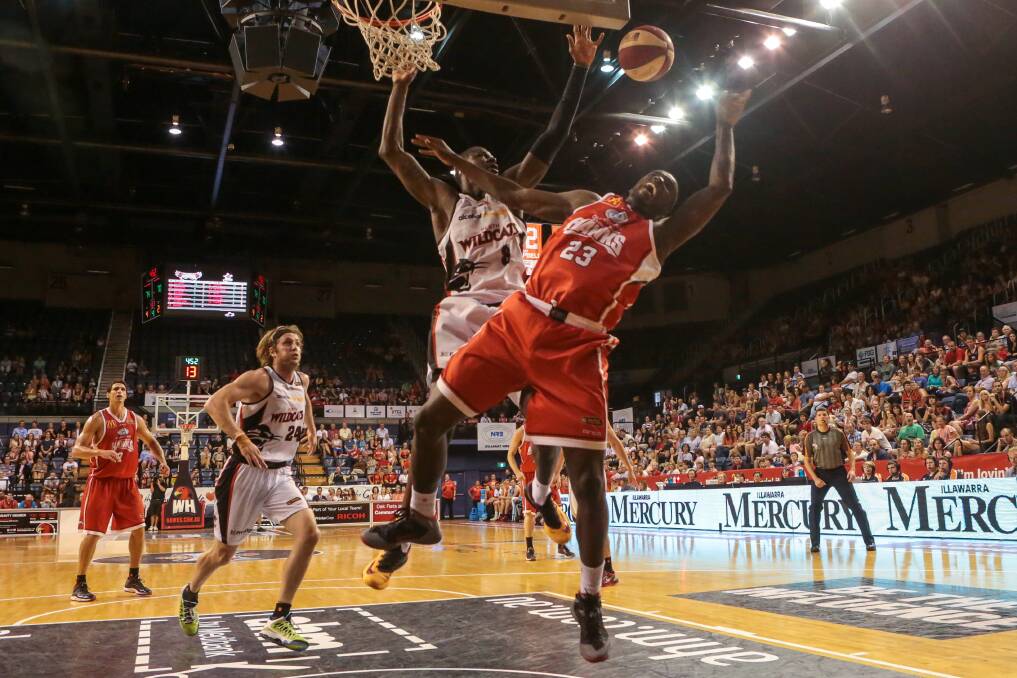 Hawks v Wildcats at the WIN Entertainment Centre on Saturday night. Picture: ADAM McLEAN
