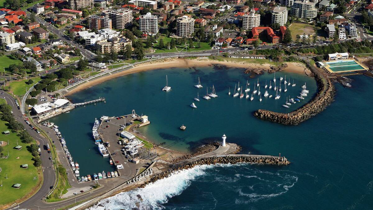 An aerial shot of Wollongong Harbour. 