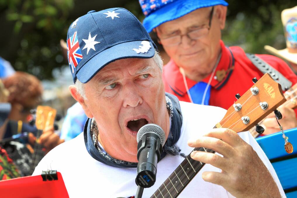 Unkle Syril of the Swingaleles performs at Belmore Basin. Picture: ORLANDO CHIODO