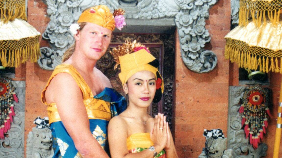 Cade Dallas and Veny Amelia in Bali on their wedding day in 2002.  