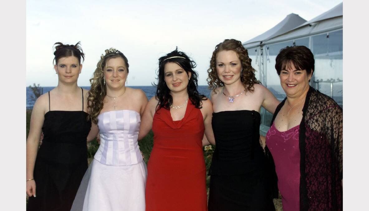 Albion Park High, 2004: Kiree Shephard, Katie Amess, Kristina Chapman, Shelly Charters and Gayle Malcom.
