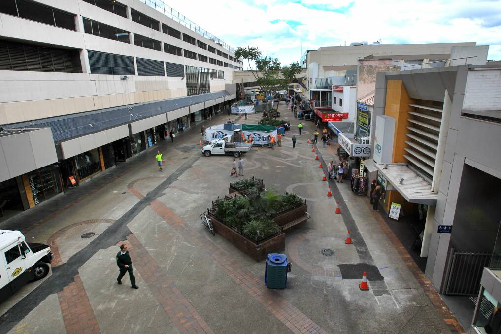 Crown Street Mall. Picture: ORLANDO CHIODO