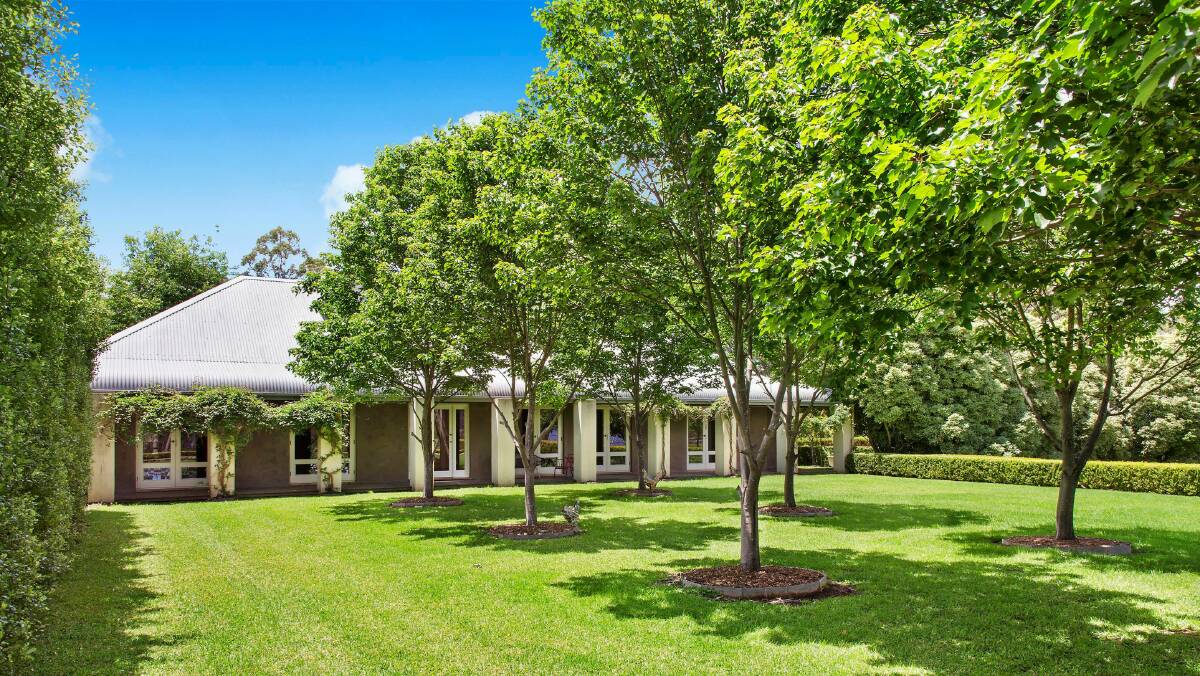 Chain of Ponds, the Mittagong property of businessman Peter Holmes a Court.