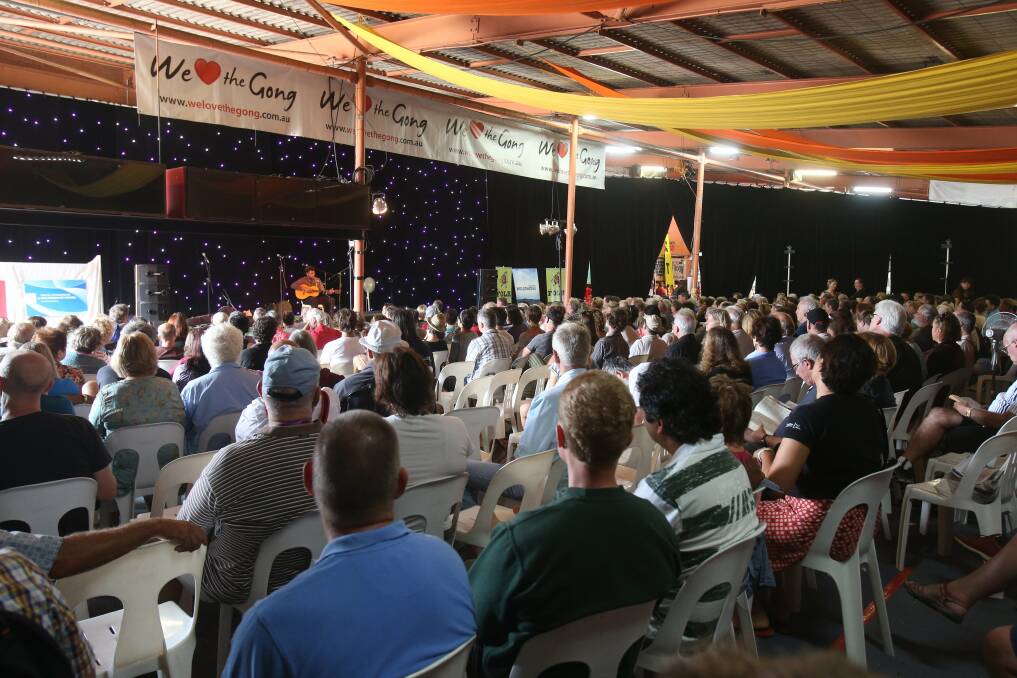 GALLERY: Illawarra Folk Festival 2013
