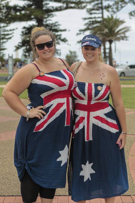 Kate Robinson and Sara-Jane Wardle at Belmore Basin. Picture: CHRISTOPHER CHAN
