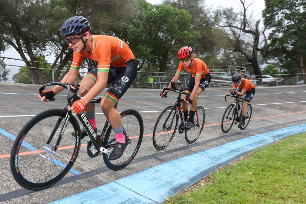 Under 17s men and womens cyclist Gabriel Jakovsen, Lucy Allen and Charles Alcock at the Illawarra Velodrome in Unanderra. Picture by Adam McLean 