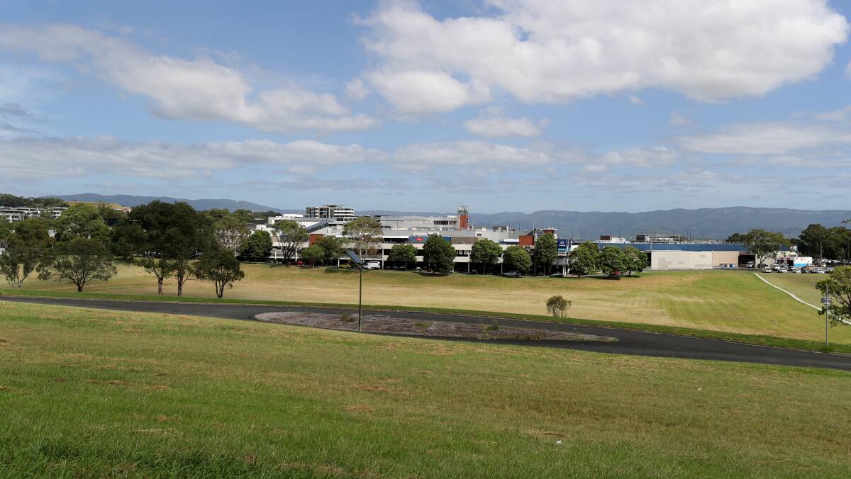 Stockland Shellharbour sits surrounded by vacant or under-utilised land in Shellharbour City Centre. Picture by Robert Peet