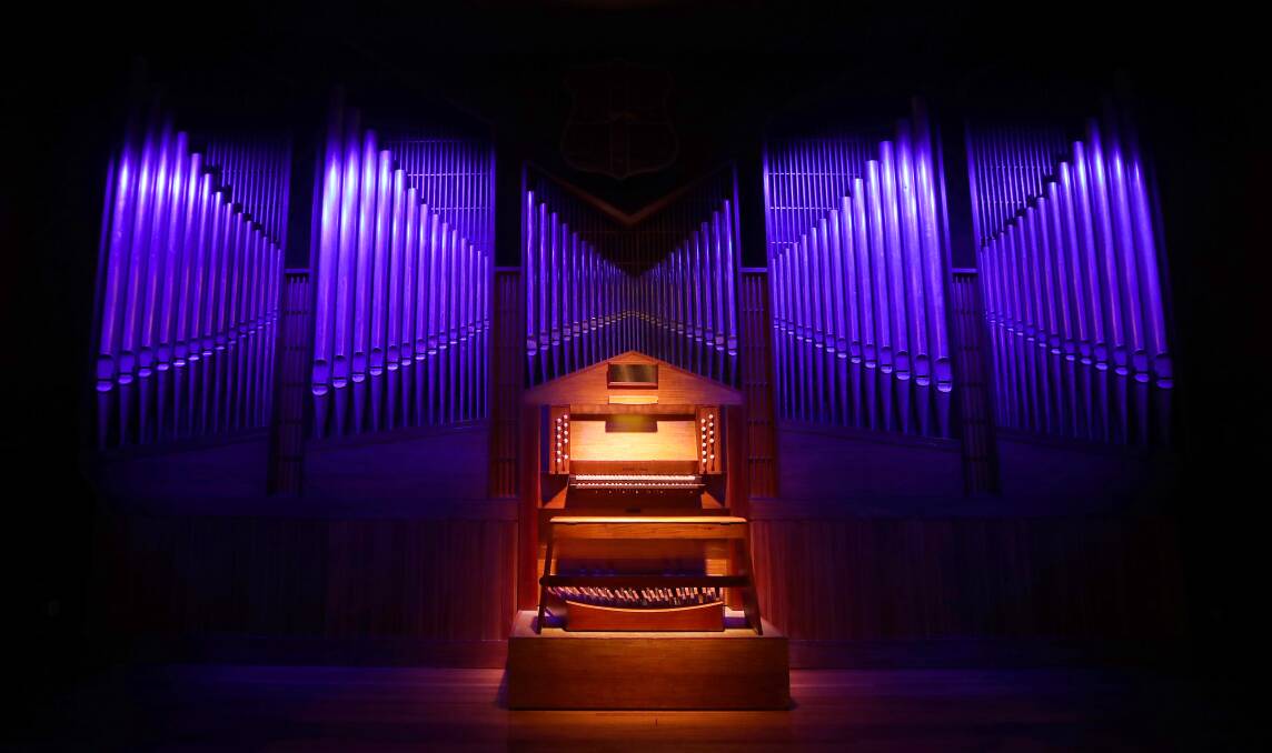The organ at Wollongong Town Hall - the 'second best in Ausrtalia'. Picture from file